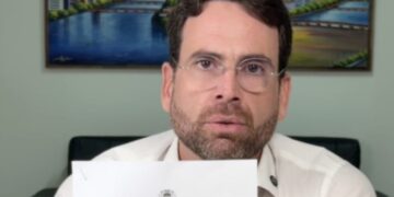 Eduardo Moura anuncia pedido de impeachment de João Campos, após polêmica envolvendo nomeação irregular de procurador