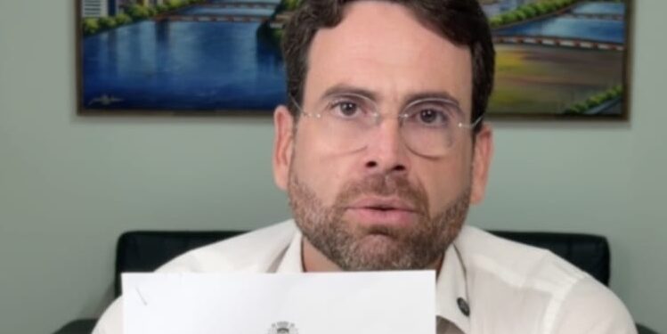 Eduardo Moura anuncia pedido de impeachment de João Campos, após polêmica envolvendo nomeação irregular de procurador