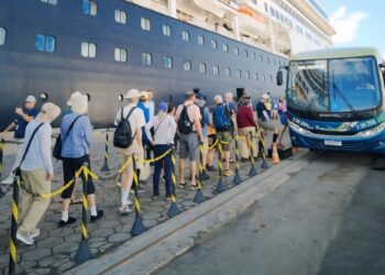 Turismo em Pernambuco registra crescimento expressivo em 2025 e supera patamares pré-pandemia