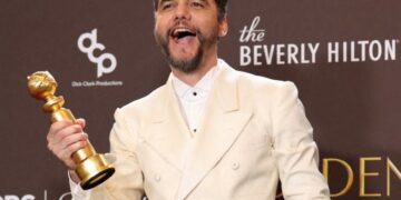 ‘O Agente Secreto’ faz história ao vencer em duas categorias do Globo de Ouro