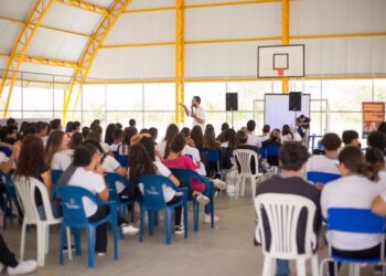 2ª edição do projeto HUMANID’ARTES leva arte e discussões sobre direitos humanos para escolas públicas de Petrolina