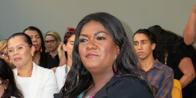 Igarassu realiza mutirão de retificação de nome e gênero em alusão ao Dia da Visibilidade Trans