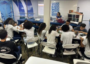 Jovens de Fernando de Noronha recebem capacitação gratuita sobre produção cinematográfica