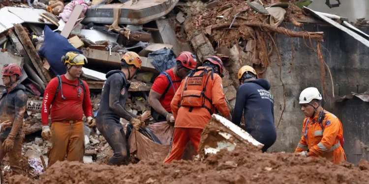 Mortos em temporais em Juiz de Fora e Ubá chegam a 36