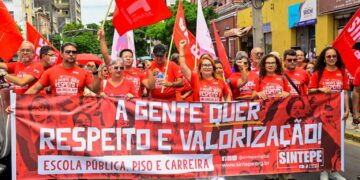 Sintepe realiza mobilização por campanha salarial de 2026