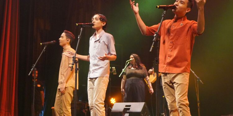 Trimanos Brasil volta ao Recife e traz surpresas no repertório de show em maio no Teatro RioMar