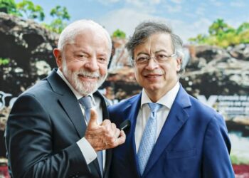 Presidente da Colômbia defende PIX após críticas dos EUA