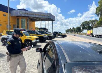 PRF lança Operação Tiradentes com foco na fiscalização de motocicletas em Pernambuco