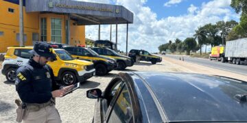 PRF lança Operação Tiradentes com foco na fiscalização de motocicletas em Pernambuco