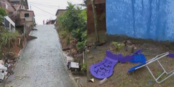 Moradores de Escada são atropelados por caminhonete e motorista é preso