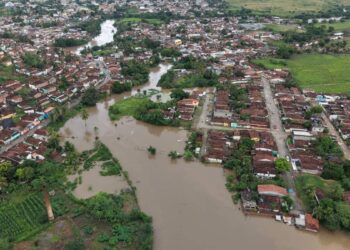 Chuvas deixam mais de 100 pessoas desalojadas na Mata Norte
