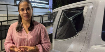 Indiciada por forjar atentado, Secretária da Mulher do Cabo alega perseguição política