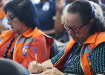 Prefeitura do Recife realiza operação para identificar e cadastrar as famílias aptas a receber o Auxílio Pernambuco