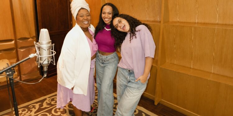 Joyce Alane, Uana e Gabi do Carmo unem suas vozes ao movimento Somos Lilás Brasil em single de enfrentamento à violência contra a mulher