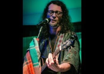 Petrônio e as Criaturas lança EP Mergulho Ao Vivo nesta sexta-feira