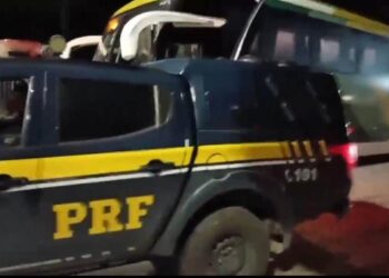 Suspeito de importunação sexual é detido pela PRF dentro de ônibus em Igarassu