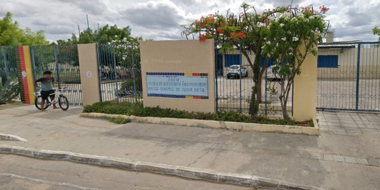 Jovem morre após sofrer uma parada cardiorrespiratória dentro de Escola em Petrolina, no Sertão