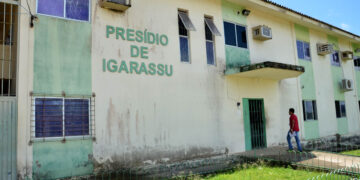 Polícia desarticula grupo que aplicava golpe do amor direto do Presídio de Igarassu