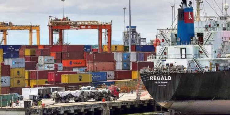 Tarifaço de Trump vai afetar 70% das exportações de PE para os EUA, diz presidente da Fiepe