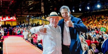 Lula indica Haddad como seu sucessor na Presidência