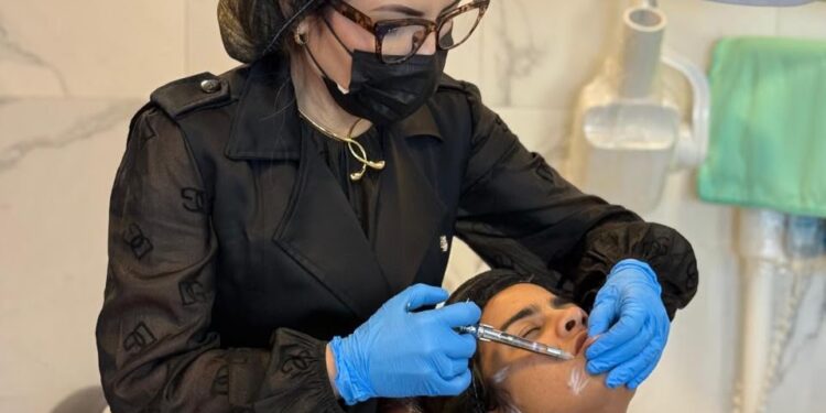 Stetik Face Akademy promove especialização em Estética Avançada com foco em prática, segurança e inovação