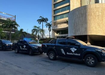 Operação contra bet suspeita de crimes fiscais e de movimentar R$ 5 bilhões de forma irregular faz apreensões no Recife