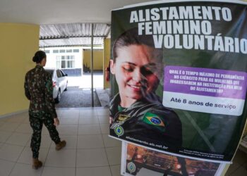 Alistamento feminino: voluntárias se apresentam até a próxima terça (11) no Recife