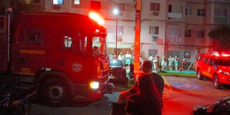 Incêndio atinge apartamento em Jaboatão dos Guararapes nesta quinta-feira (10)