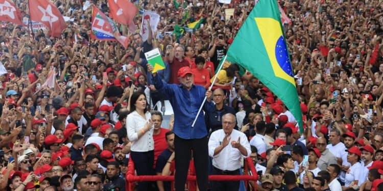 Líderes mundiais parabenizam Lula pela reeleição à Presidência do Brasil