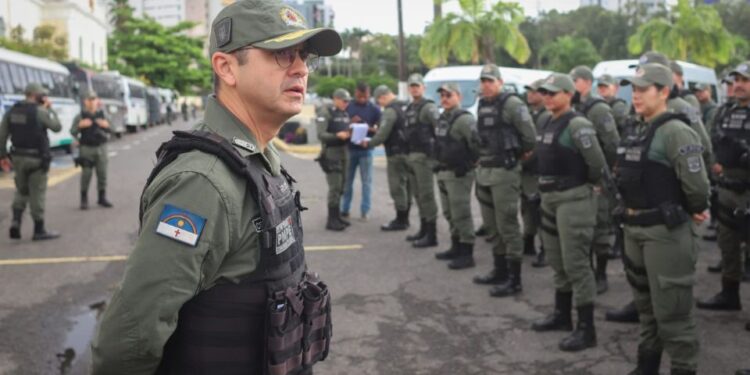 Mais de 12 mil profissionais de segurança irão trabalhar no domingo de votação em Pernambuco
